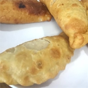 子供も大好き！ツナ玉ねぎの揚げ餃子